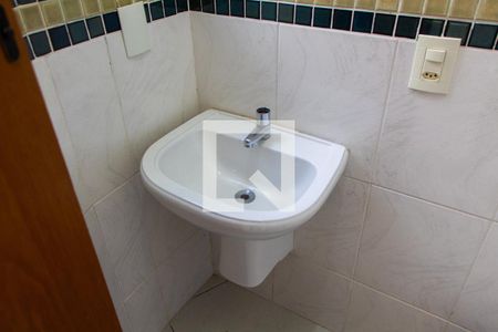 Casa à venda com 259m², 3 quartos e 4 vagasBanheiro