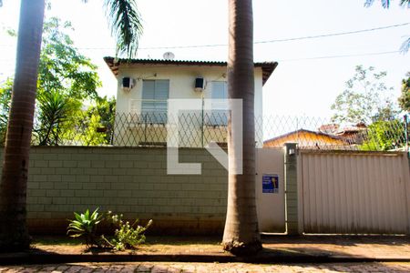 Casa à venda com 259m², 3 quartos e 4 vagasFachada
