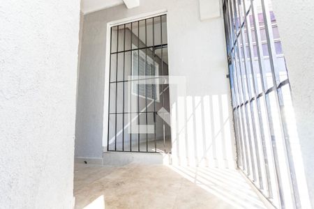 Apartamento para alugar com 45m², 2 quartos e sem vagaÁrea comum - Entrada 