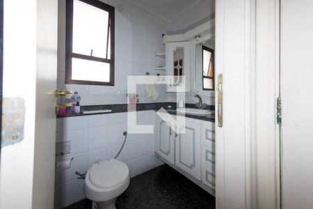 Apartamento à venda com 120m², 3 quartos e 2 vagas Apartamento à venda com 120m², 3 quartos e 2 vagasBanheiro da Suíte 2