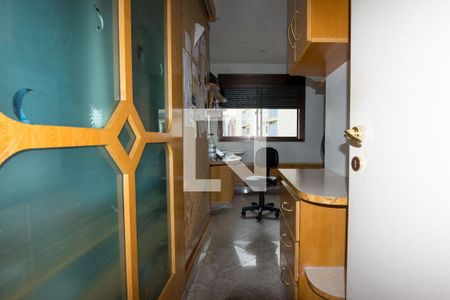 Apartamento à venda com 120m², 3 quartos e 2 vagas Apartamento à venda com 120m², 3 quartos e 2 vagasQuarto 3 - Suíte