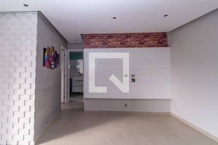 Sala de apartamento para alugar com 2 quartos, 58m² em Sítio da Figueira, São Paulo