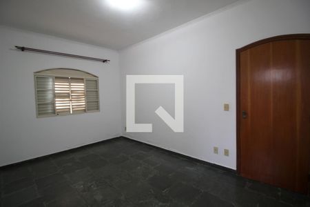 Casa para alugar com 222m², 2 quartos e 2 vagasSuíte 1