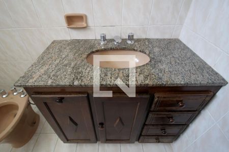 Casa para alugar com 222m², 2 quartos e 2 vagasBanheiro da Suíte 1