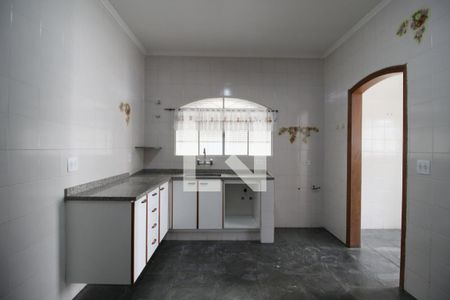 Casa para alugar com 222m², 2 quartos e 2 vagasCozinha