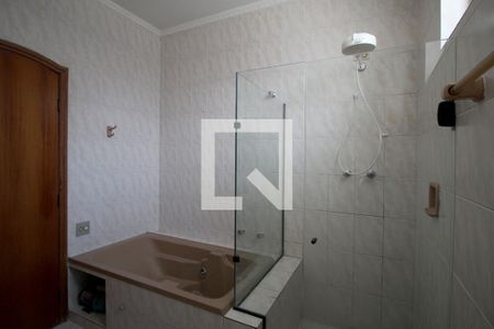 Banheiro da Suíte 1 de casa para alugar com 2 quartos, 222m² em Jardim Europa, Sorocaba