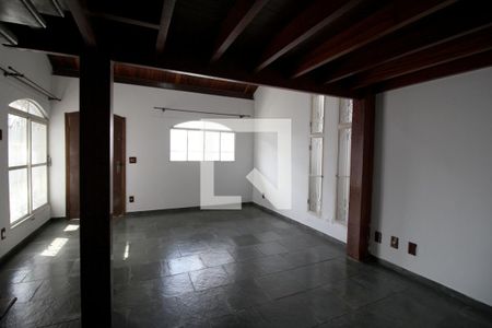 Sala de casa para alugar com 2 quartos, 222m² em Jardim Europa, Sorocaba
