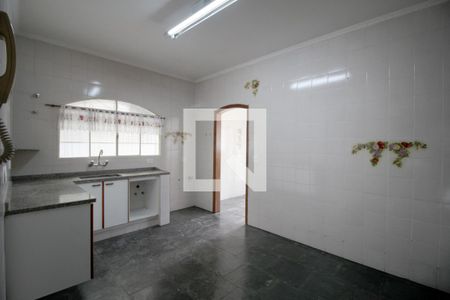 Casa para alugar com 222m², 2 quartos e 2 vagasCozinha