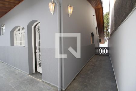Casa para alugar com 222m², 2 quartos e 2 vagasCorredor Externo