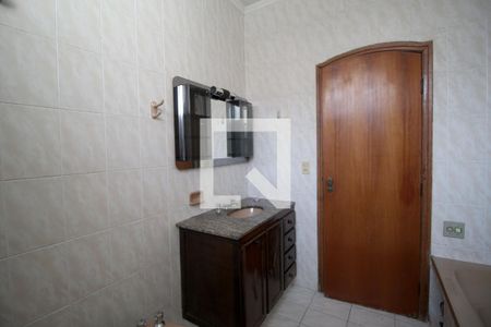 Casa para alugar com 222m², 2 quartos e 2 vagasBanheiro da Suíte 1