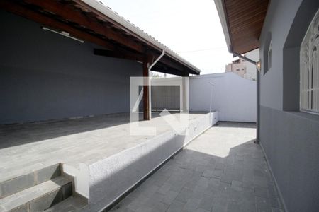Casa para alugar com 222m², 2 quartos e 2 vagasÁrea Externa