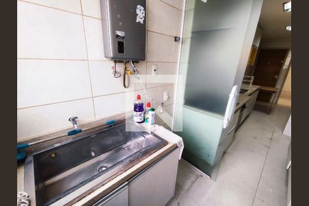 Apartamento à venda com 92m², 3 quartos e 1 vagaÁrea de Serviço