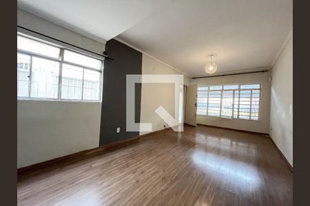 Sala de casa à venda com 3 quartos, 150m² em Vila Alexandria, São Paulo