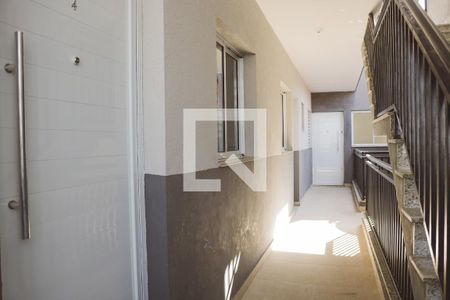 Corredor de apartamento para alugar com 1 quarto, 35m² em Vila Isolina Mazzei, São Paulo