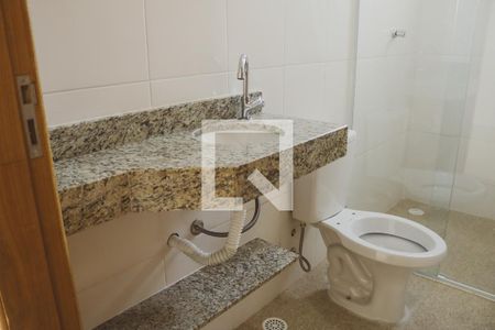 Banheiro de apartamento para alugar com 1 quarto, 35m² em Vila Isolina Mazzei, São Paulo