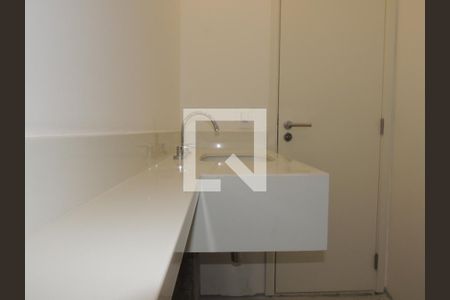 Apartamento à venda com 170m², 3 quartos e 2 vagasSuíte 1 - Banheiro