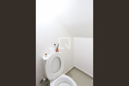 Lavabo de casa de condomínio para alugar com 2 quartos, 75m² em Vila Aurora (zona Norte), São Paulo