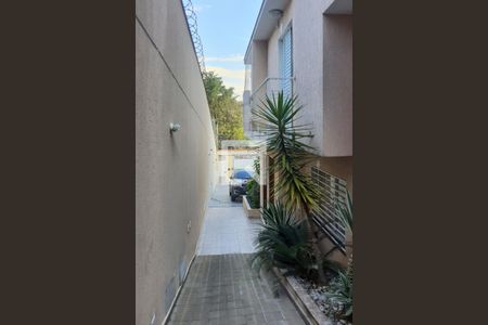 Casa de condomínio para alugar com 75m², 2 quartos e 1 vaga Casa de condomínio para alugar com 75m², 2 quartos e 1 vagaCorredor Externo