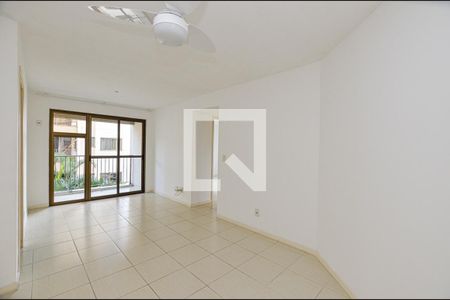 Sala de apartamento para alugar com 2 quartos, 75m² em São Domingos, Niterói