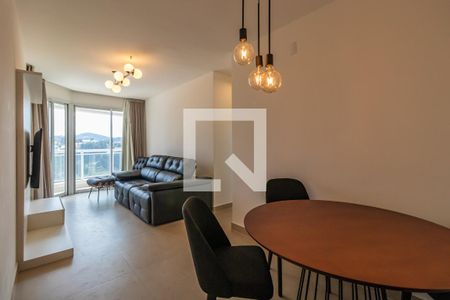 Apartamento para alugar com 70m², 3 quartos e 2 vagasSala