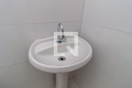 Apartamento à venda com 35m², 2 quartos e sem vagaDetalhe - Banheiro