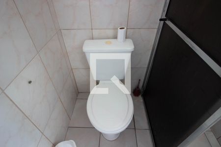 Casa de condomínio à venda com 70m², 2 quartos e 2 vagasBanheiro