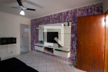 Sala de casa de condomínio para alugar com 2 quartos, 70m² em Itaquera, São Paulo