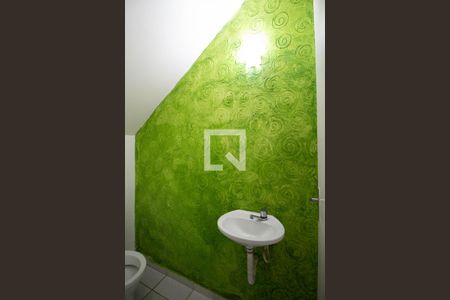 Casa de condomínio à venda com 70m², 2 quartos e 2 vagasLavabo