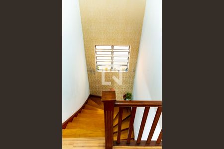 Sala/Escada  de casa à venda com 4 quartos, 300m² em Vila Dom Pedro I, São Paulo