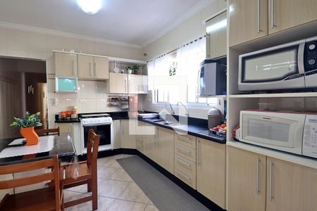 Casa à venda com 182m², 3 quartos e 2 vagasCozinha