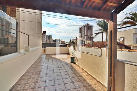Casa à venda com 182m², 3 quartos e 2 vagasTerraço
