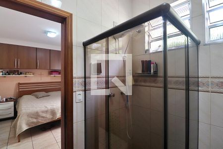 Casa à venda com 182m², 3 quartos e 2 vagasBanheiro do Quarto 1 - Suíte