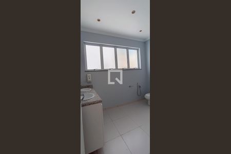 Casa à venda com 399m², 7 quartos e 4 vagasSuíte master - Banheiro senhora