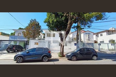 Casa à venda com 399m², 7 quartos e 4 vagasFachada - Plaquinha