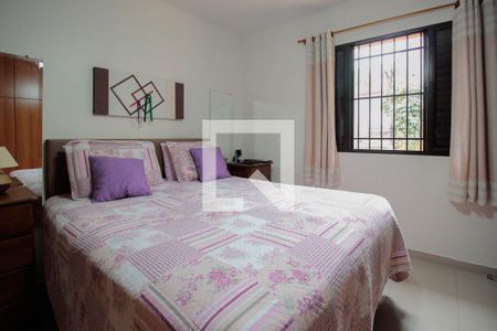 Casa à venda com 235m², 3 quartos e 2 vagas Casa à venda com 235m², 3 quartos e 2 vagasSuíte