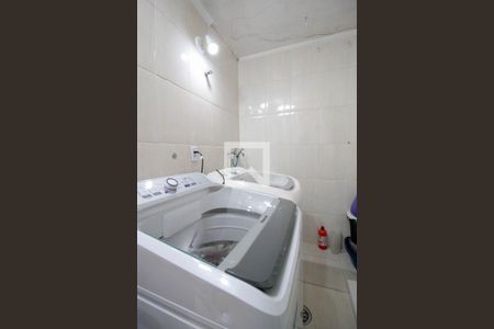 Casa à venda com 235m², 3 quartos e 2 vagas Casa à venda com 235m², 3 quartos e 2 vagasLavanderia