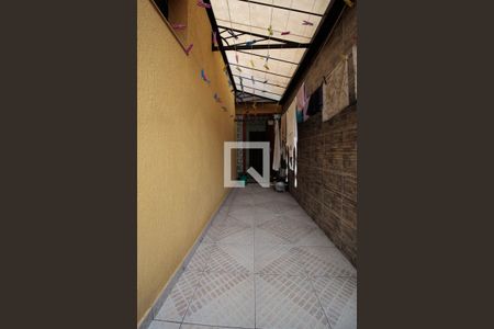 Casa à venda com 235m², 3 quartos e 2 vagas Casa à venda com 235m², 3 quartos e 2 vagasCorredor