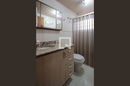 Casa à venda com 235m², 3 quartos e 2 vagas Casa à venda com 235m², 3 quartos e 2 vagasLavabo