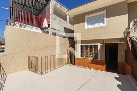 Casa à venda com 117m², 2 quartos e 1 vaga Casa à venda com 117m², 2 quartos e 1 vagaQuintal