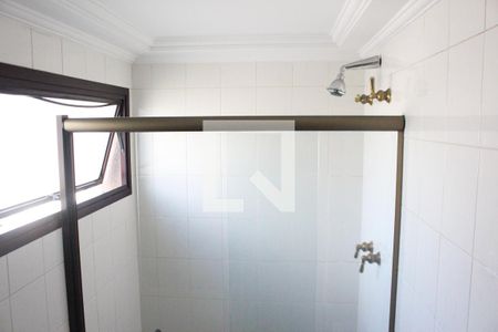 Apartamento à venda com 156m², 2 quartos e 2 vagasBanheiro Suíte