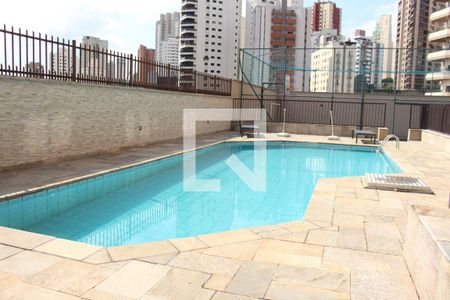 Apartamento à venda com 156m², 2 quartos e 2 vagasÁrea comum - Piscina