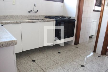 Apartamento à venda com 156m², 2 quartos e 2 vagasCozinha