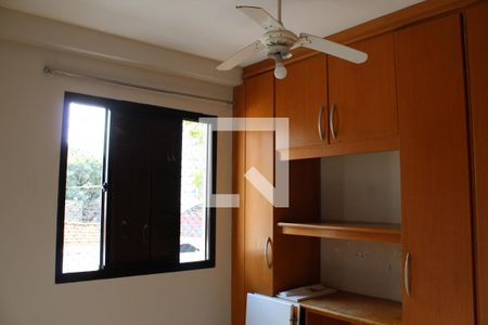 Quarto 1 de apartamento para alugar com 3 quartos, 72m² em Vila Ipojuca, São Paulo