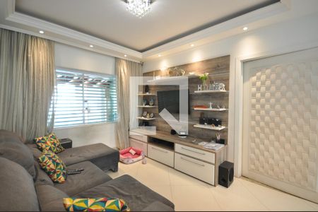 Sala de casa à venda com 3 quartos, 240m² em Vila Mazzei, São Paulo