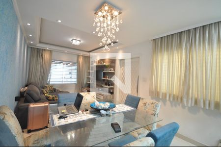 Sala de casa à venda com 3 quartos, 240m² em Vila Mazzei, São Paulo