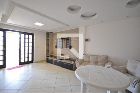 Casa à venda com 240m², 3 quartos e 2 vagasSala de Jogos