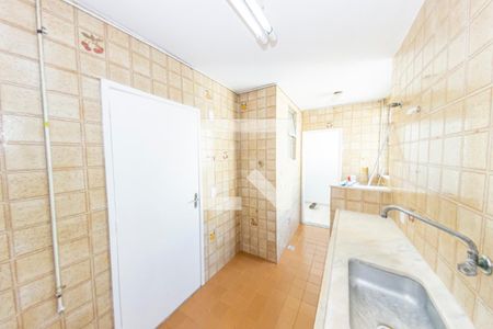 Apartamento à venda com 60m², 2 quartos e 1 vagaCozinha e Área de Serviço