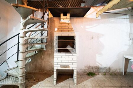 Casa à venda com 140m², 5 quartos e 1 vagaChurrasqueira