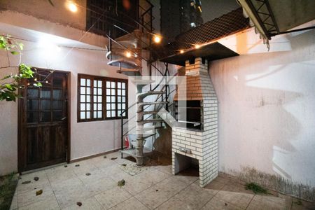Casa à venda com 140m², 5 quartos e 1 vagaChurrasqueira