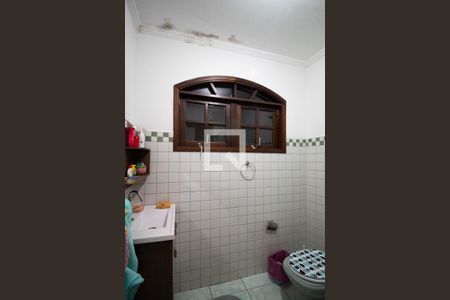 Casa à venda com 140m², 5 quartos e 1 vagaBanheiro